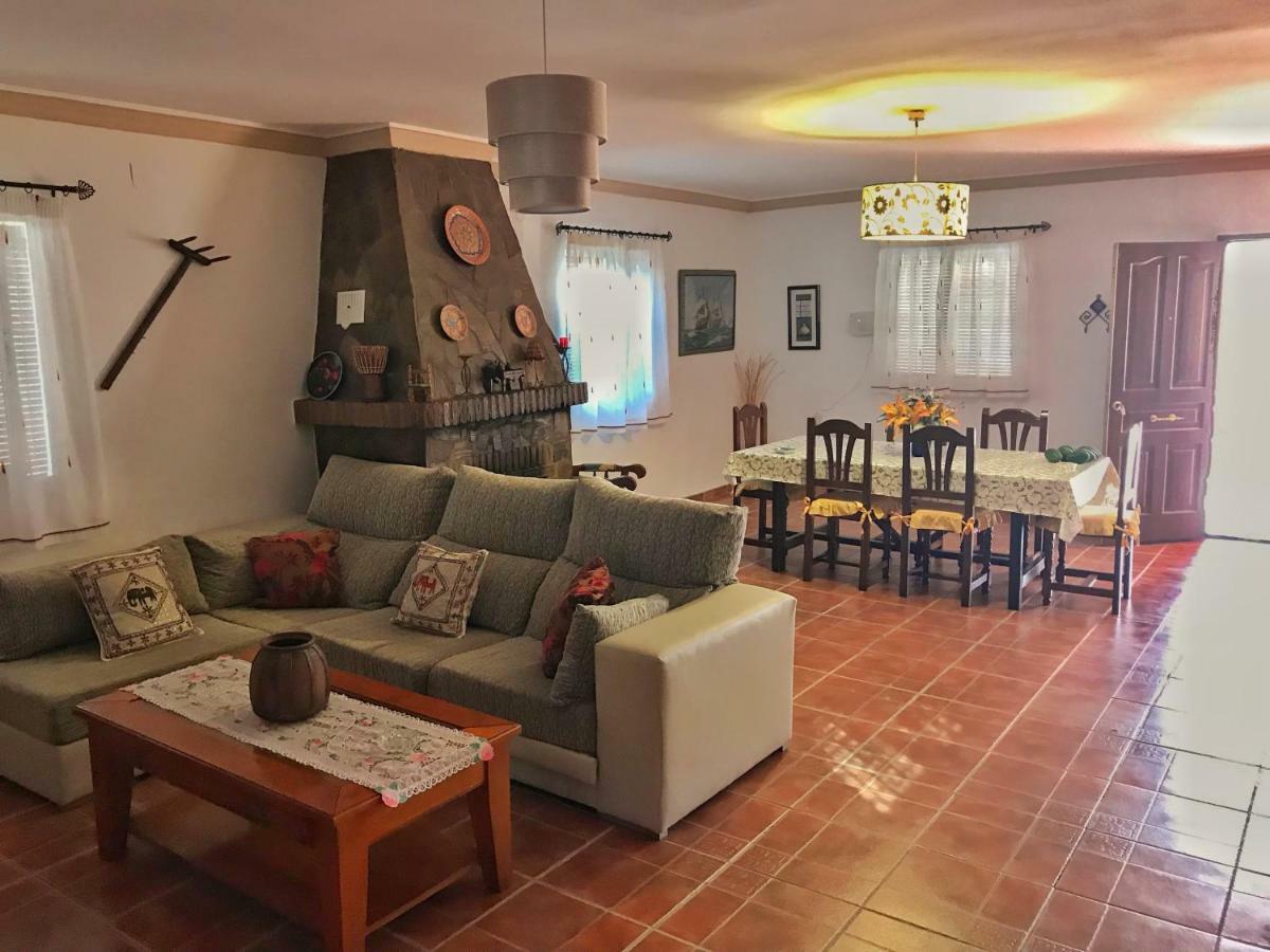 Villa Las Mercedes Нерха Экстерьер фото